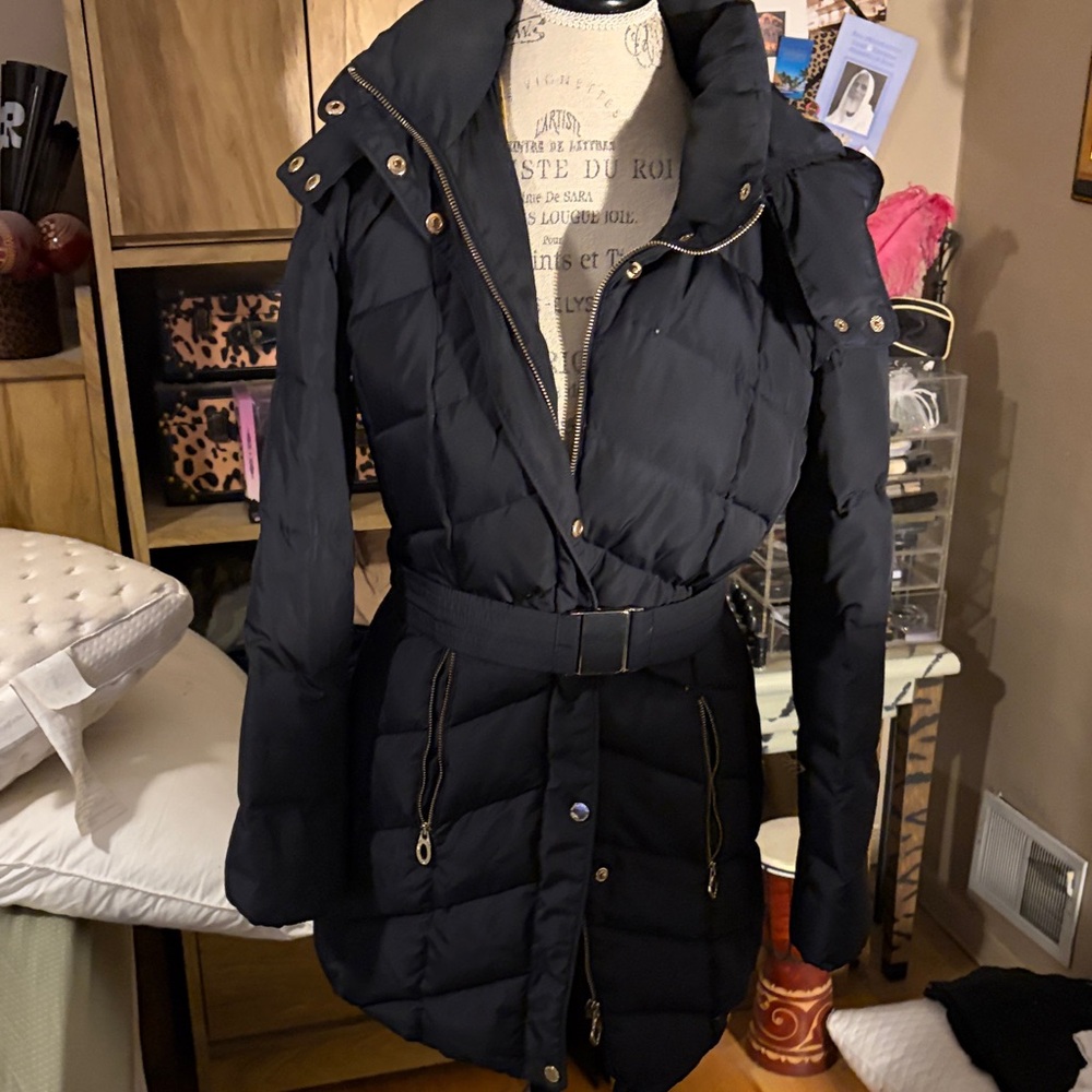 Women's Navy Puffer Jacket - 8